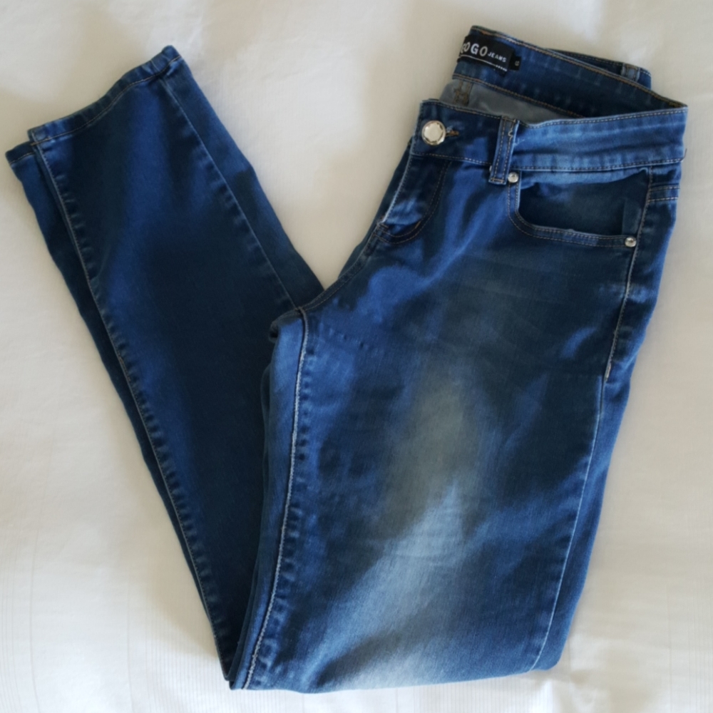 GoGo Jeans - Picture 2 of 7